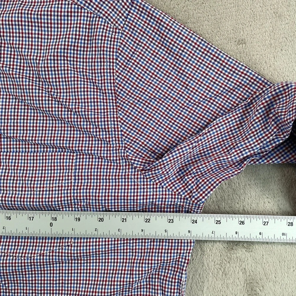 UNTUCKit performance shirt